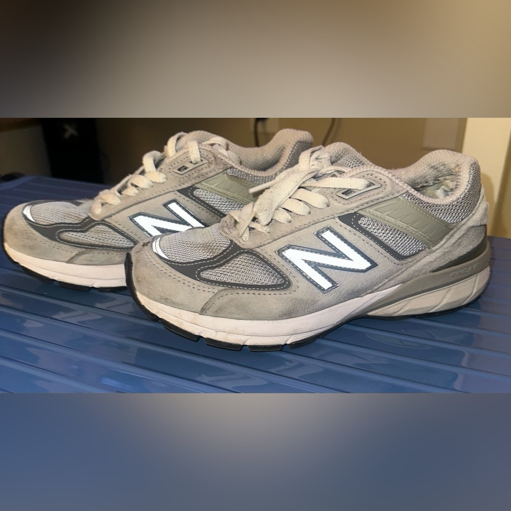 New Balance 990v5 Light Gray and White Athletic Shoes